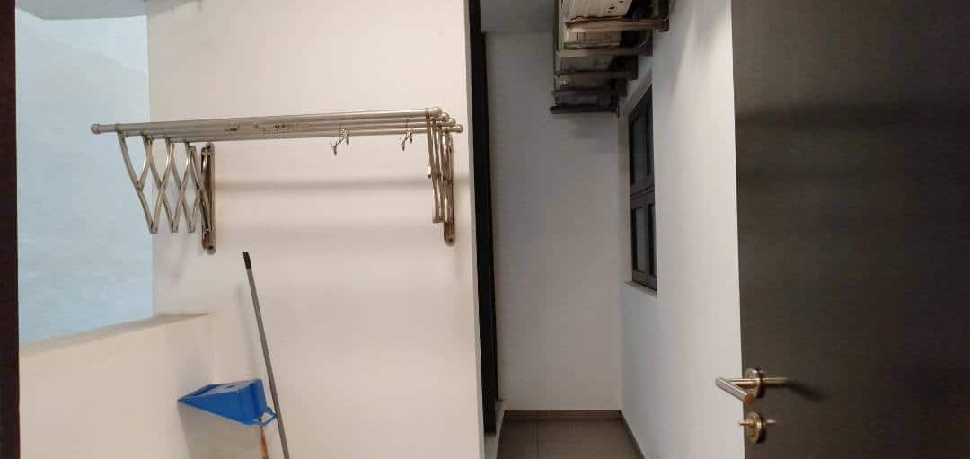 Condo Molek Pine 4 10