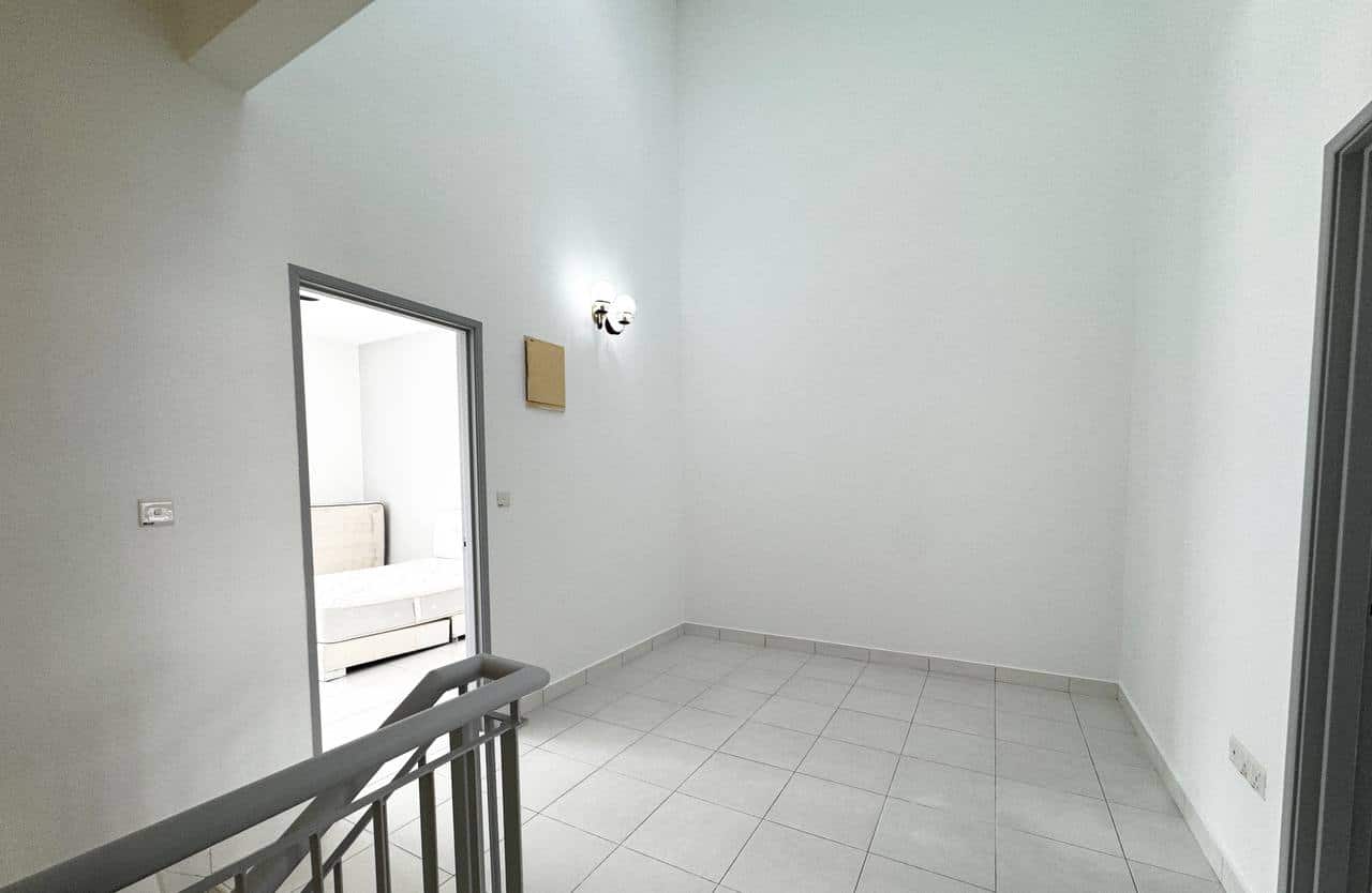 Double Storey terrace house The Golf East 3