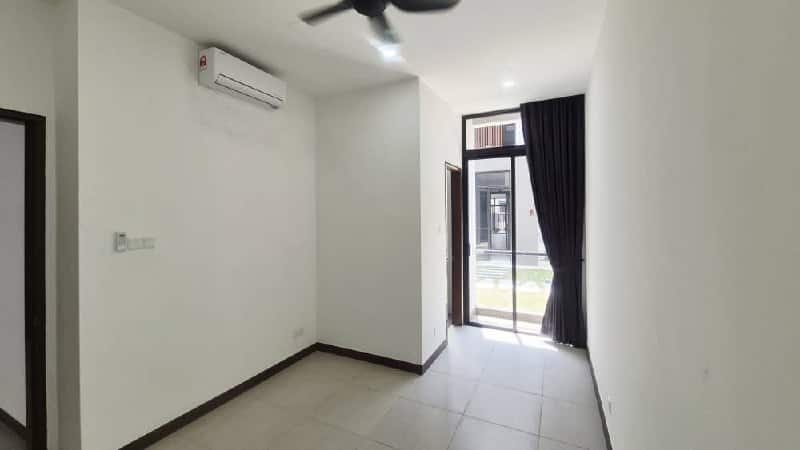 Double Storey Superlink Terrace house Aurora Sentral 4