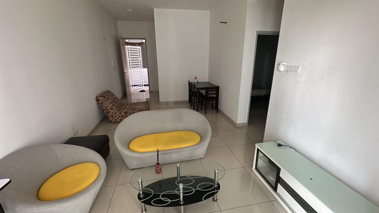 Season Luxury Apartment Larkin