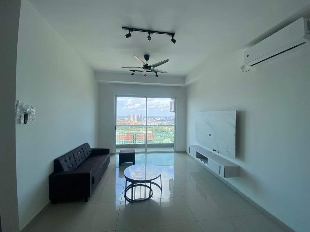 Condo D'Carlton Seaview Residences (Residensi Seri Mega)