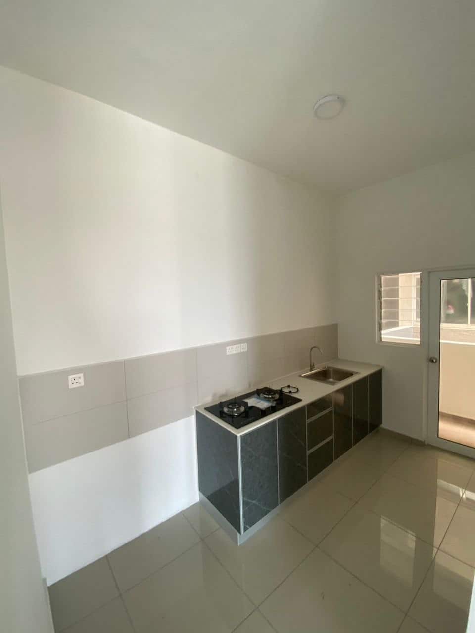 Condo D'Carlton Seaview Residences (Residensi Seri Mega) 6