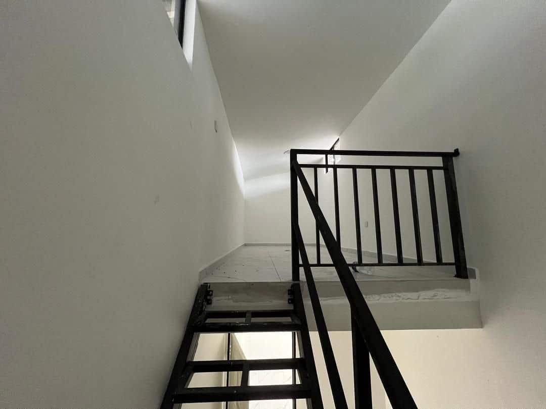 House WTL 8