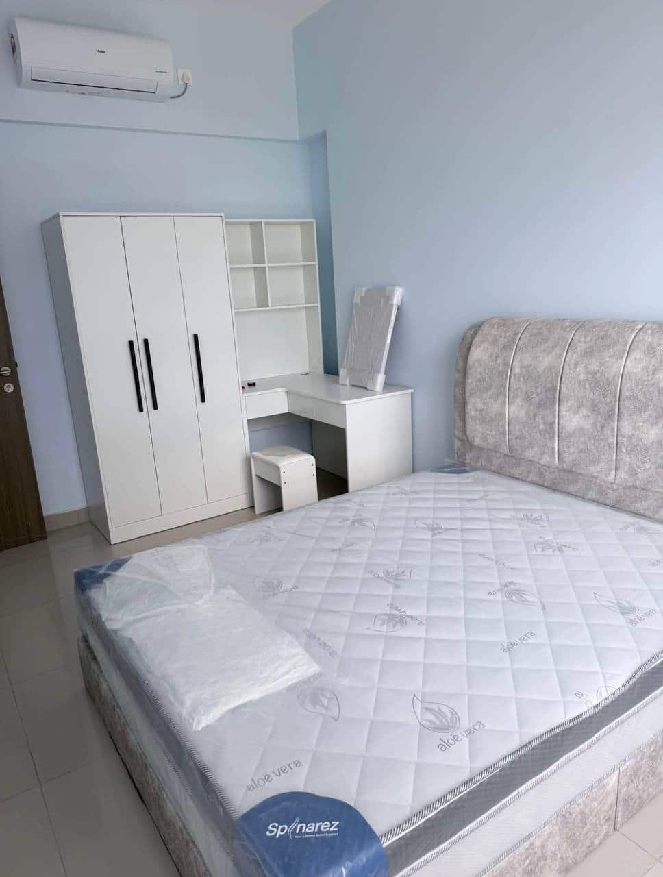 Condominium Danga Bay 5