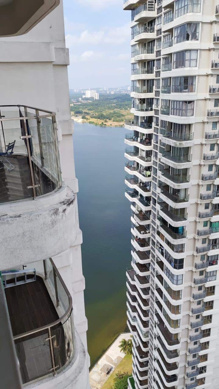 Condo Bay Laurel @ Country Garden Danga Bay 12