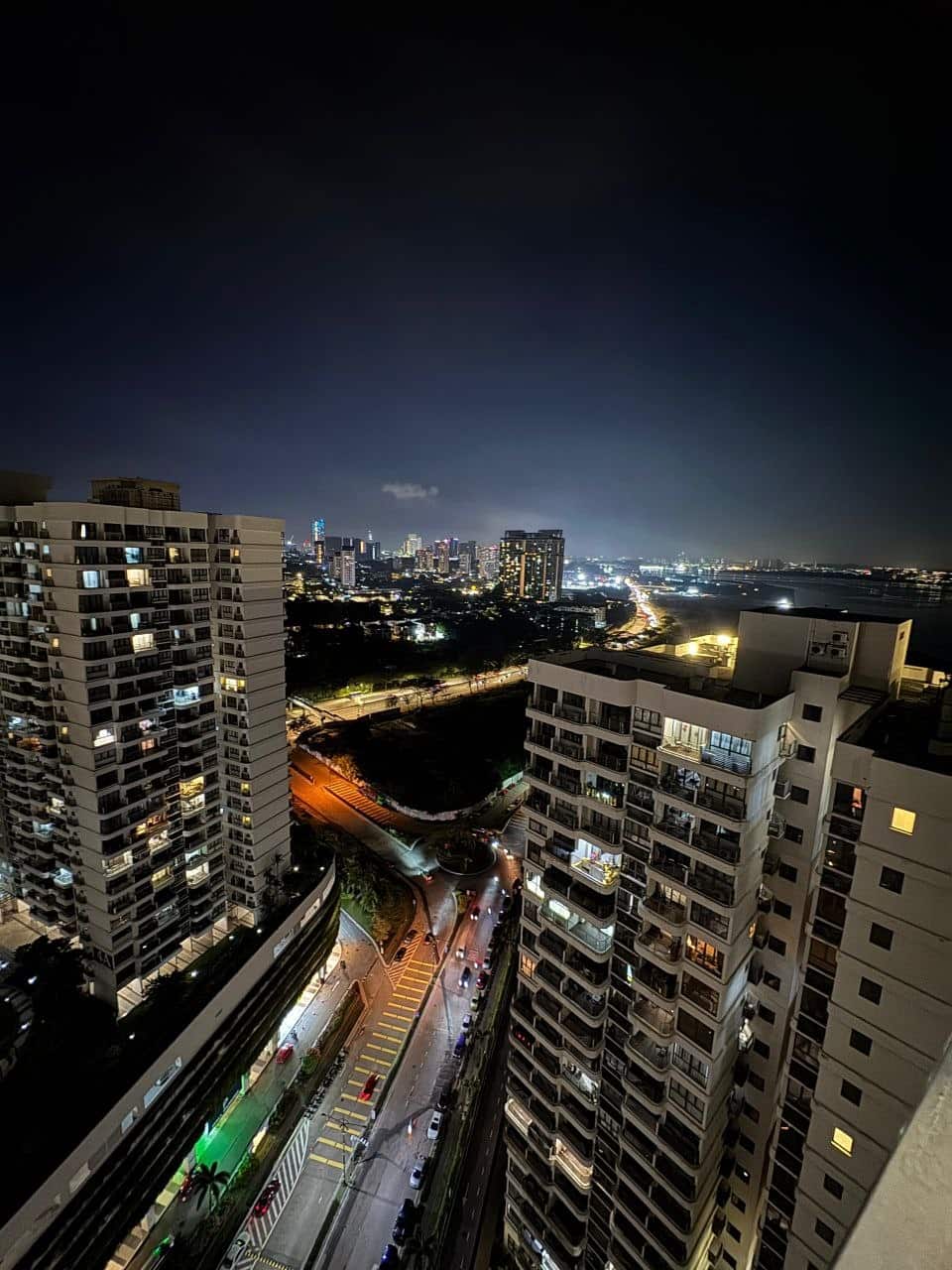 Condominium Country Garden Danga Bay 6