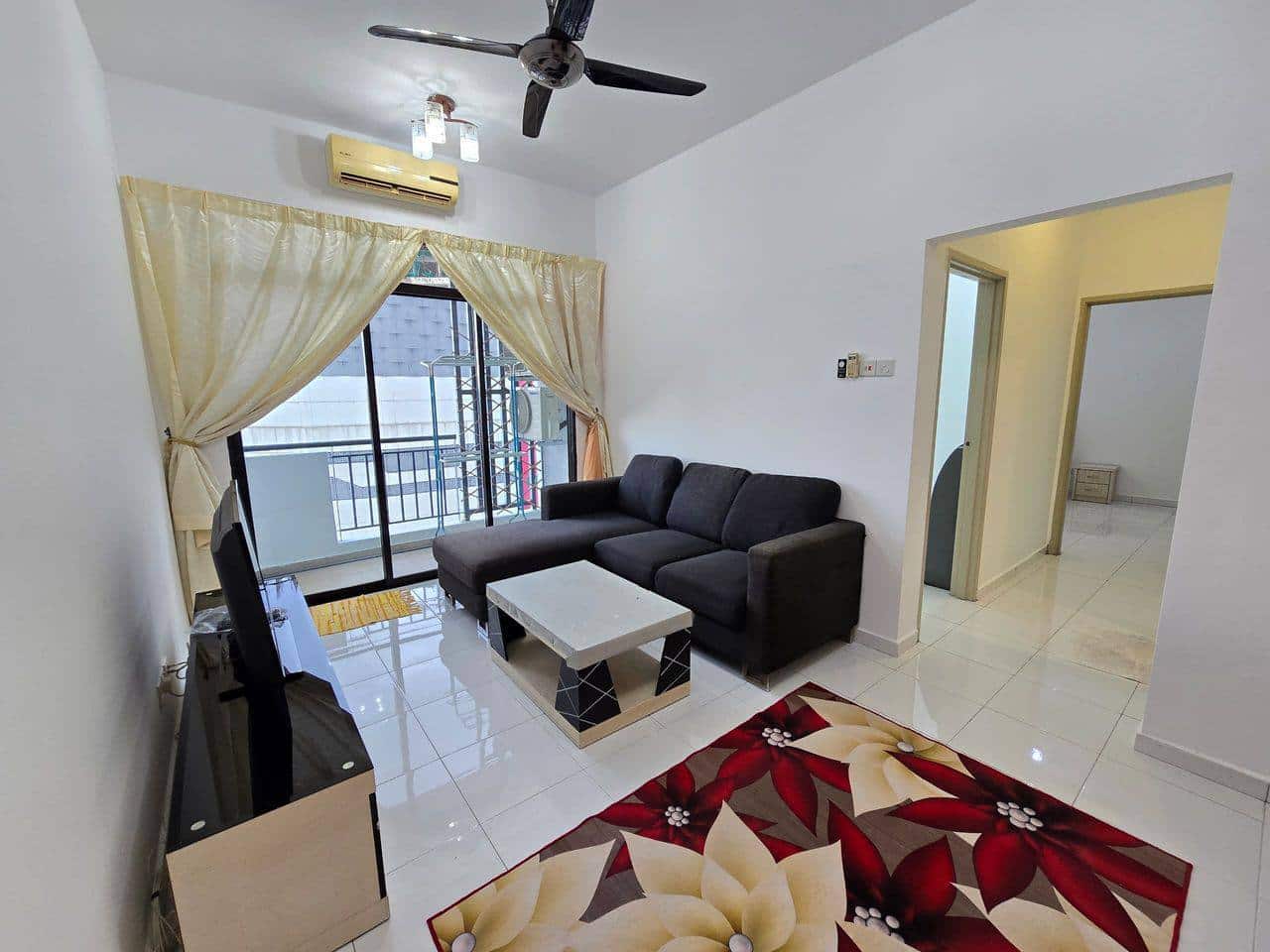 Condo Tampoi