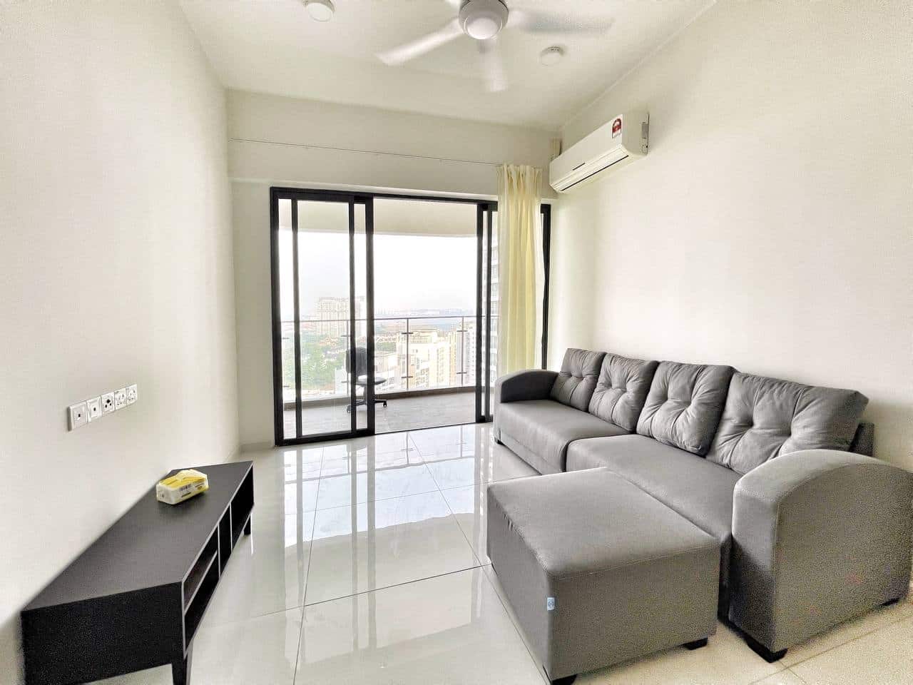 Condominium Country Garden Danga Bay