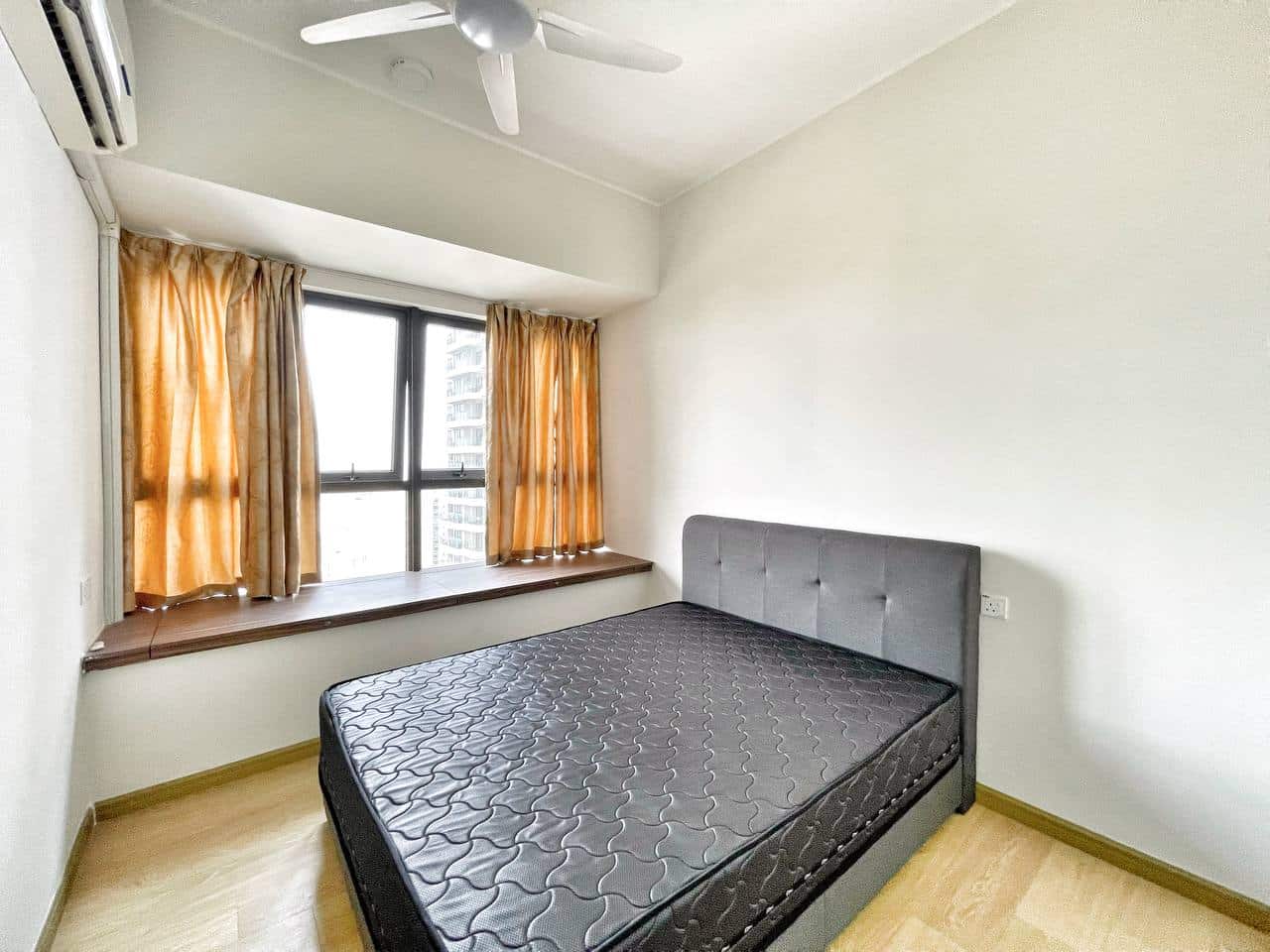 Condominium Country Garden Danga Bay 3