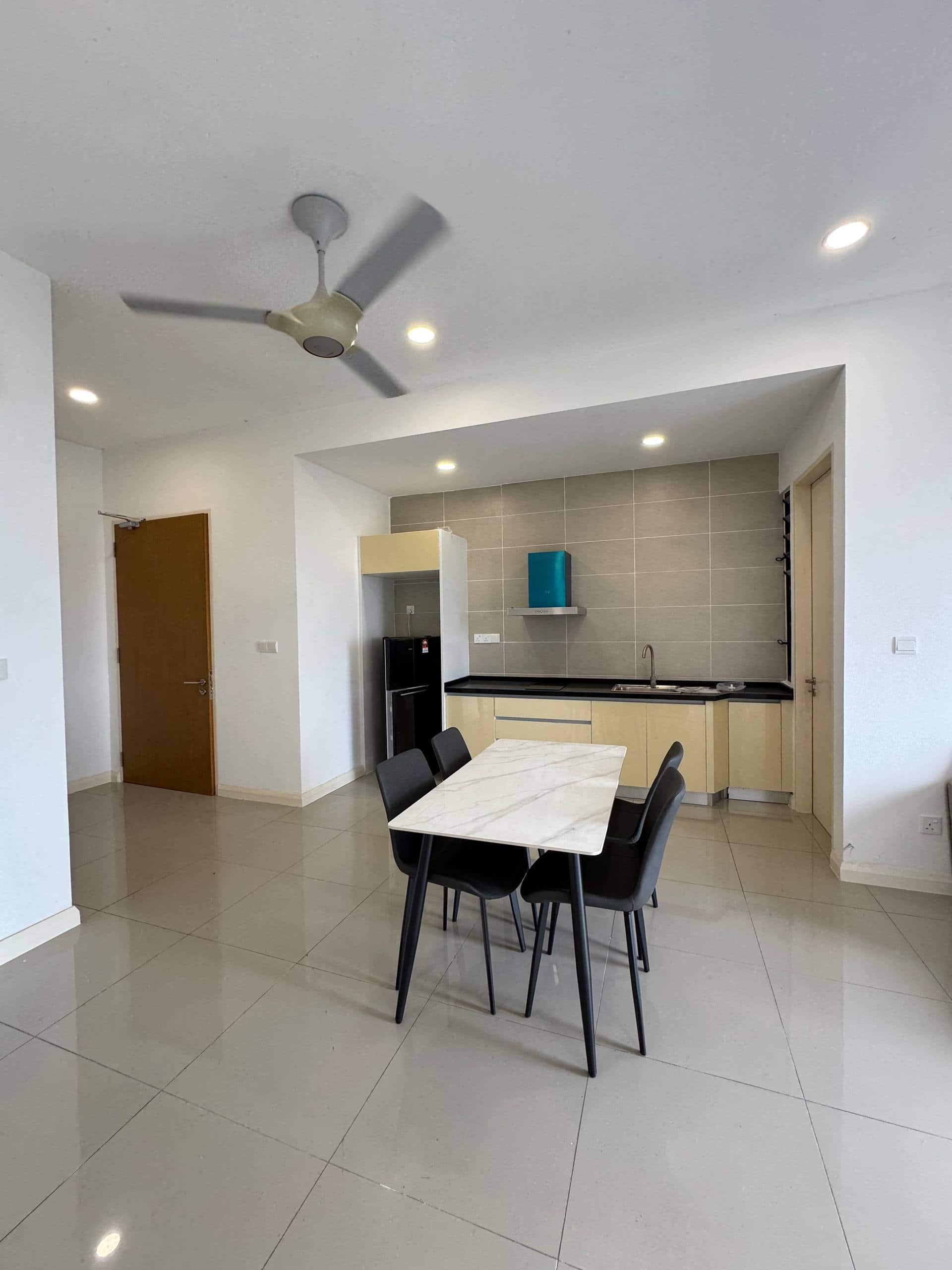 Condo Medini