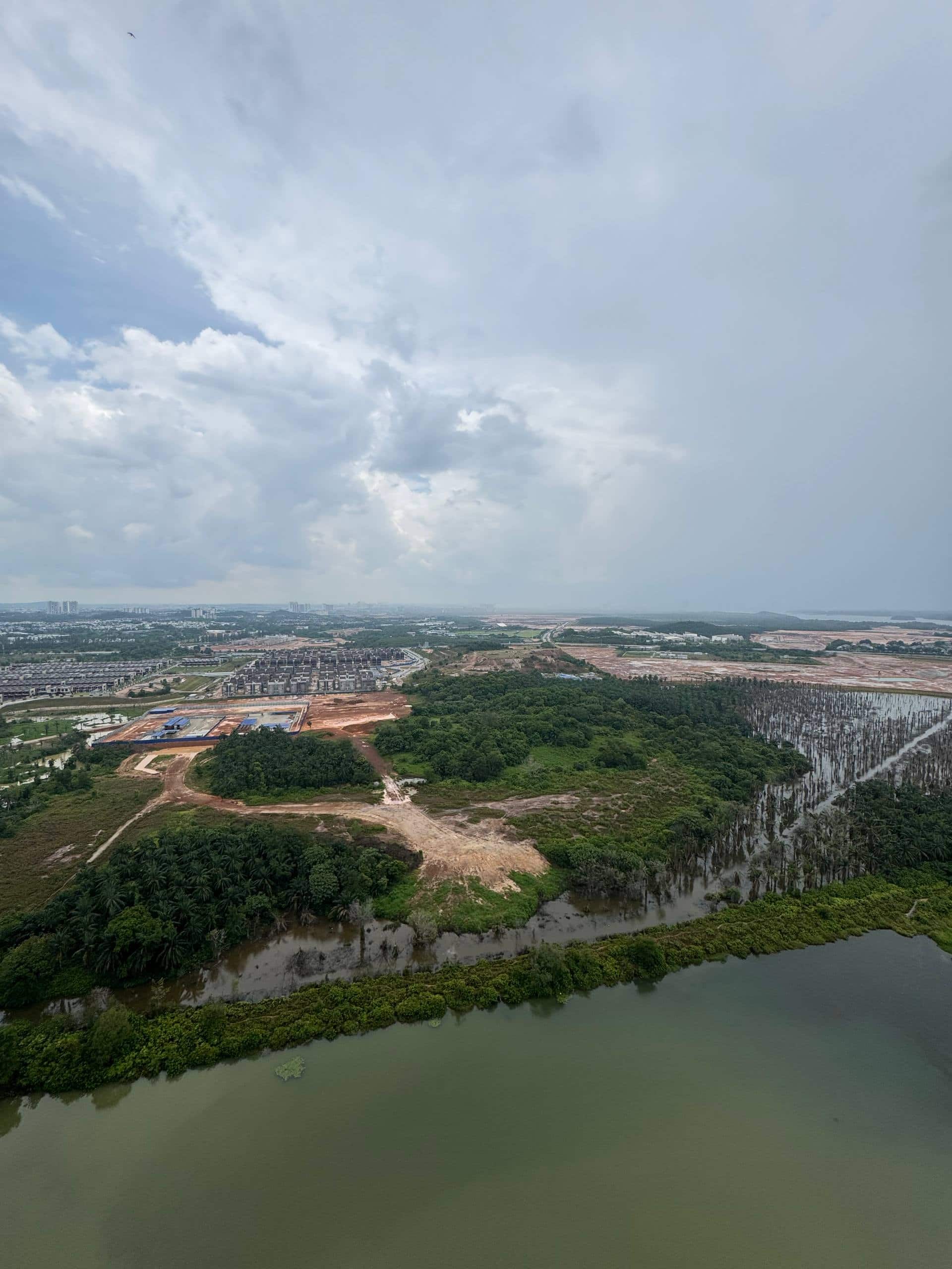 Condo Medini 6