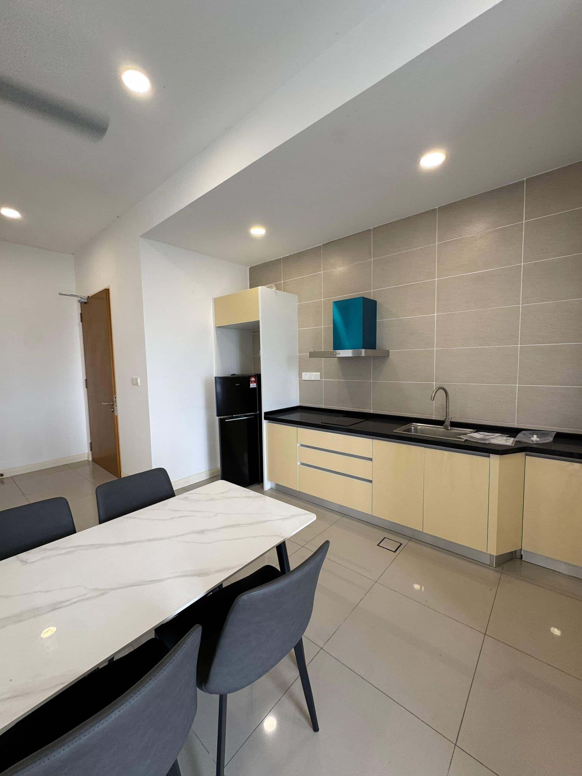 Condo Medini 11
