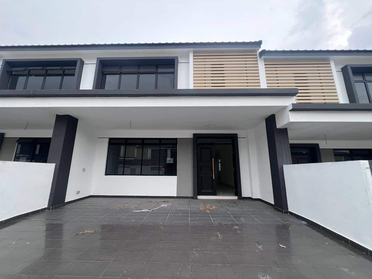Double Storey Terrace Kaze Hills