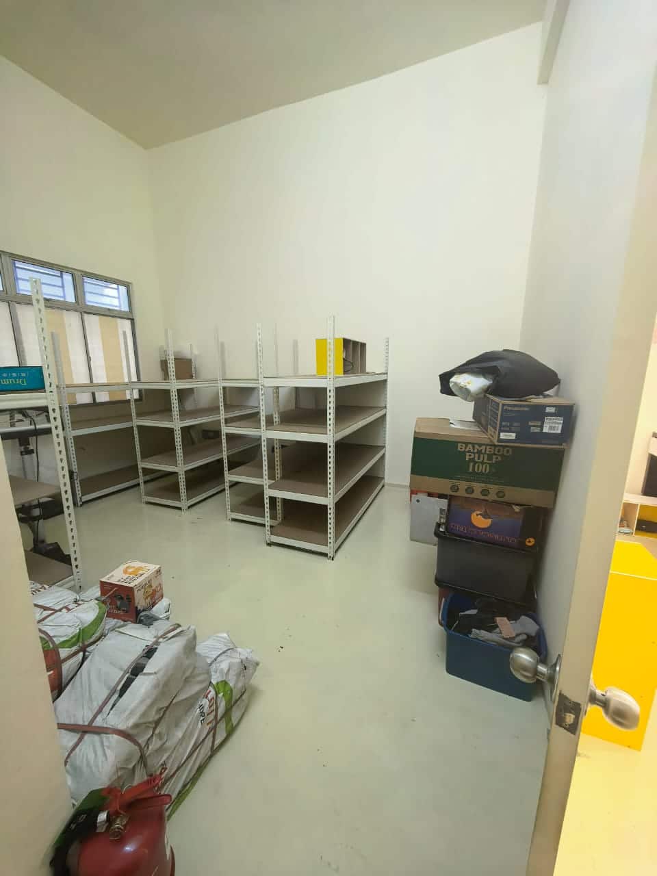 Shop Lot Taman ungku tun aminah 7