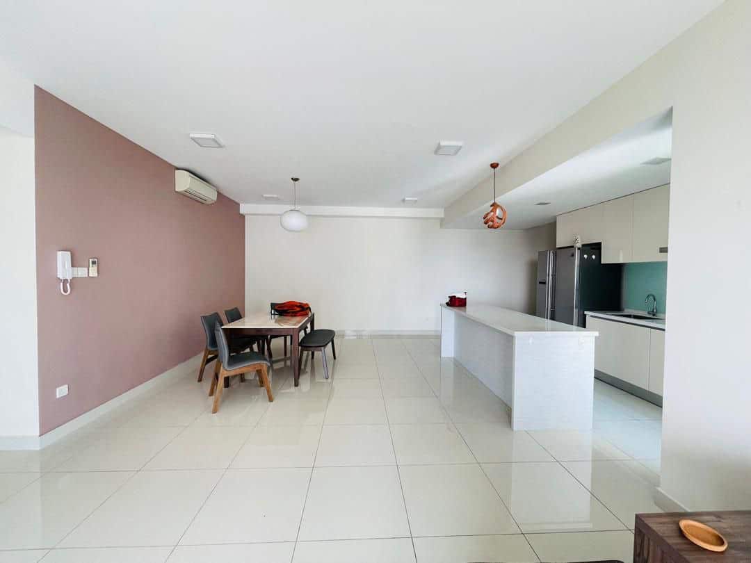 Condo Puteri Harbour