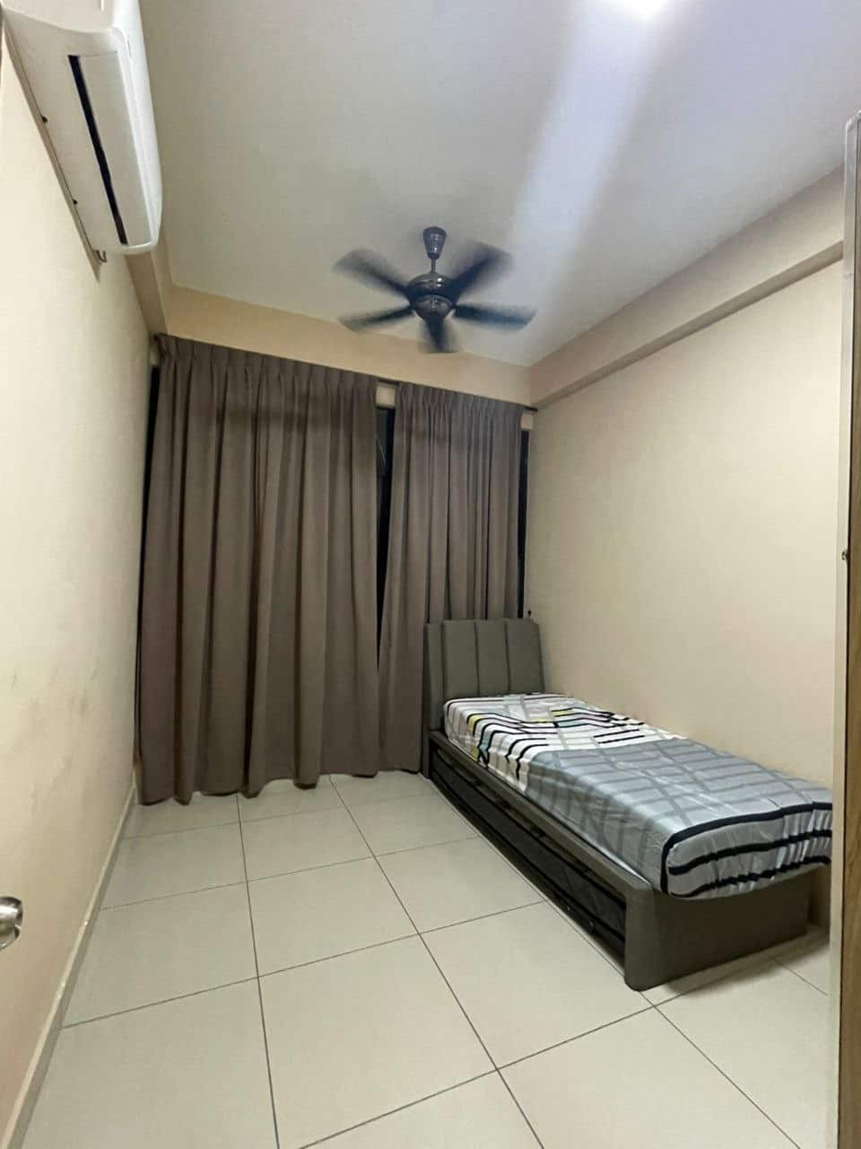 Condo D'Summit Residences 5