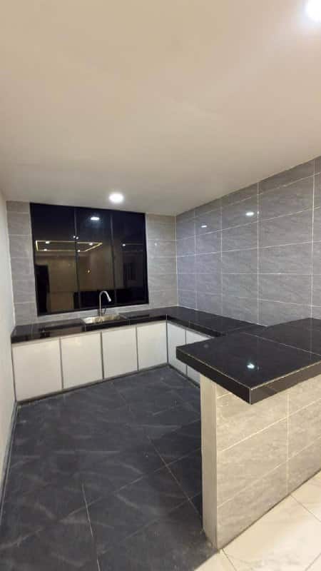 Low Cost Flat Taman Putri 6