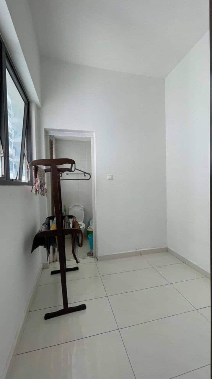 3+1 Bedroom Royal Strand @ Country Garden Danga Bay 12