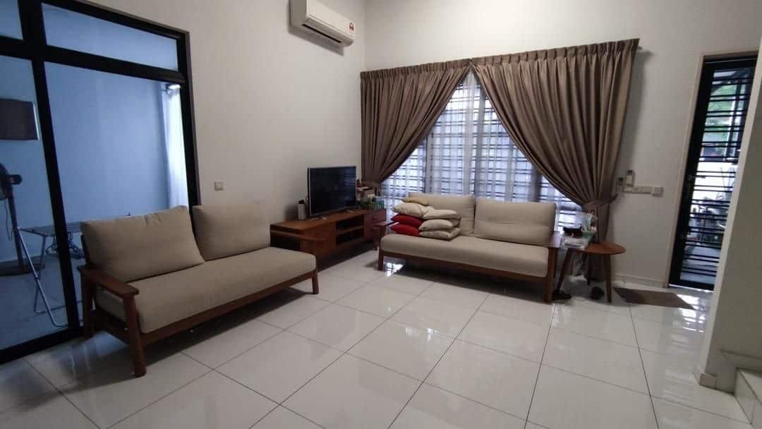 Double Storey Terrace Endlot Bukit Indah Avenue 26