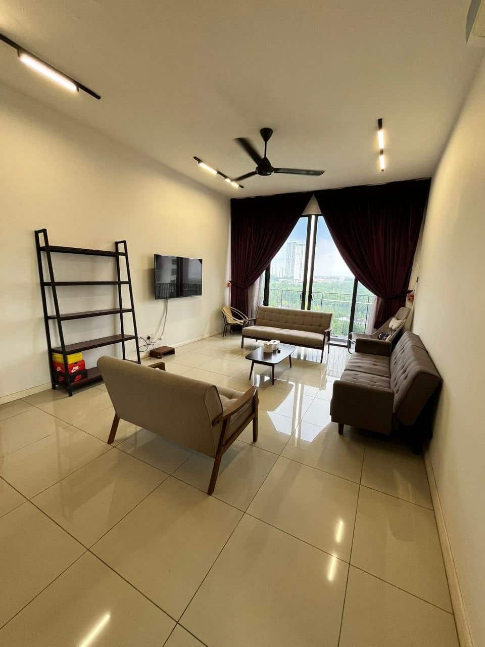 Condominium WaterEdge Senibong Cove