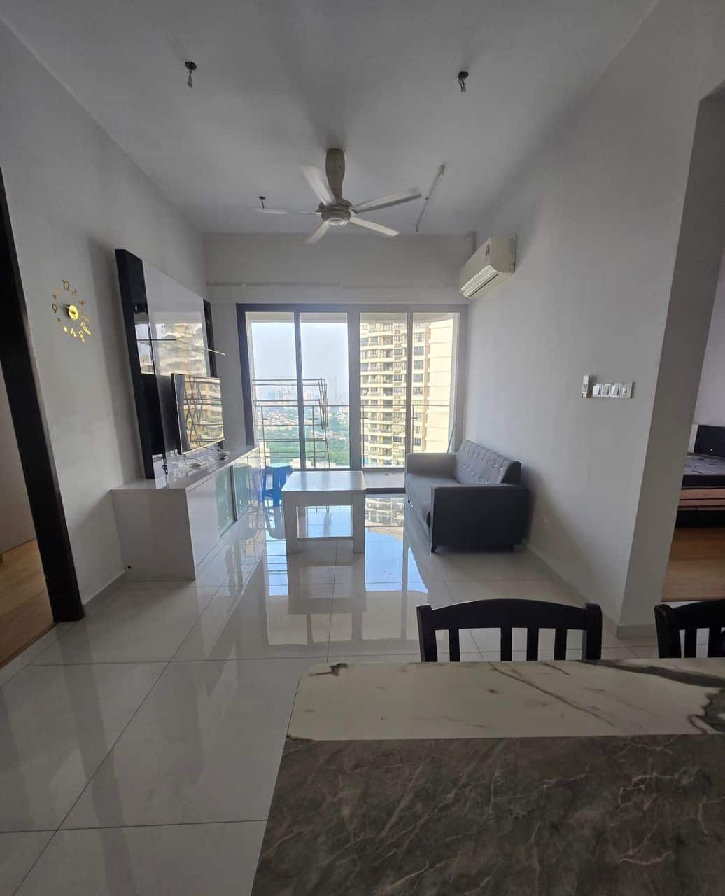Condo Royal Strand @ Country garden