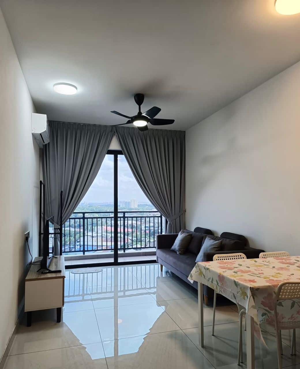 Condo Tampoi