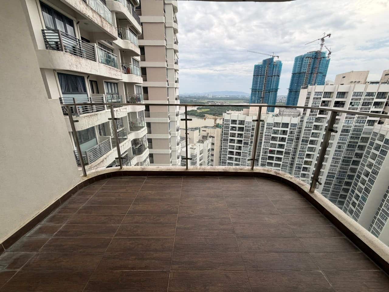 Condo Country Garden Danga Bay Amberside