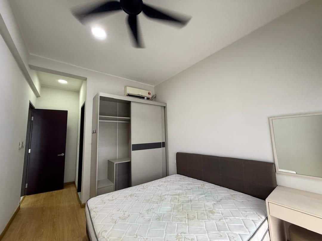 Condo Amberside Country Garden Danga Bay 5