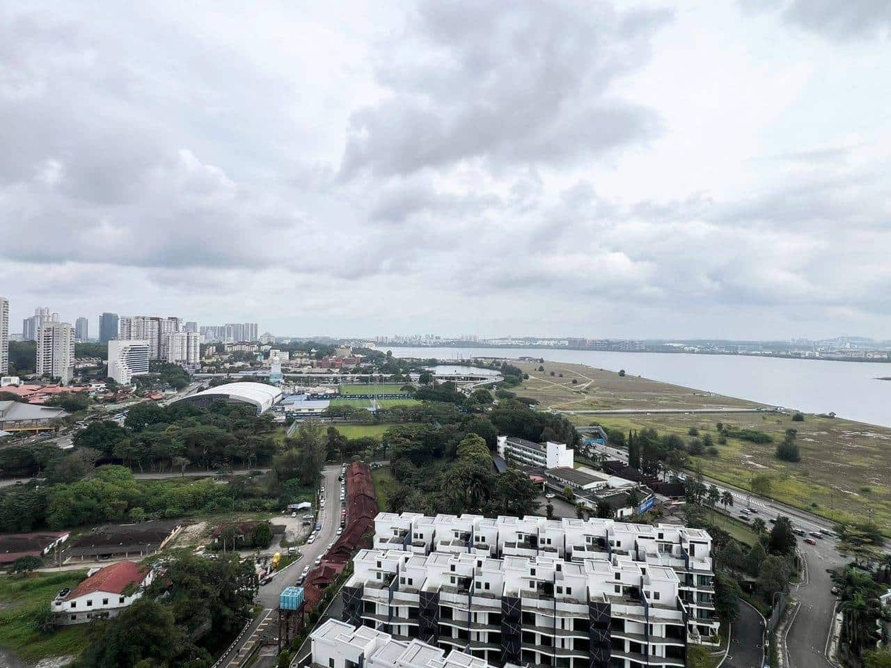 3-Bedroom Straits View 11