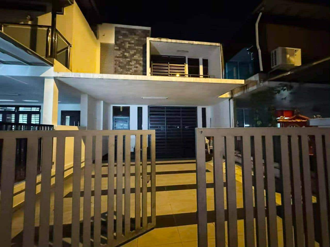 Double Storey Rini Residence Mutiara Rini 7