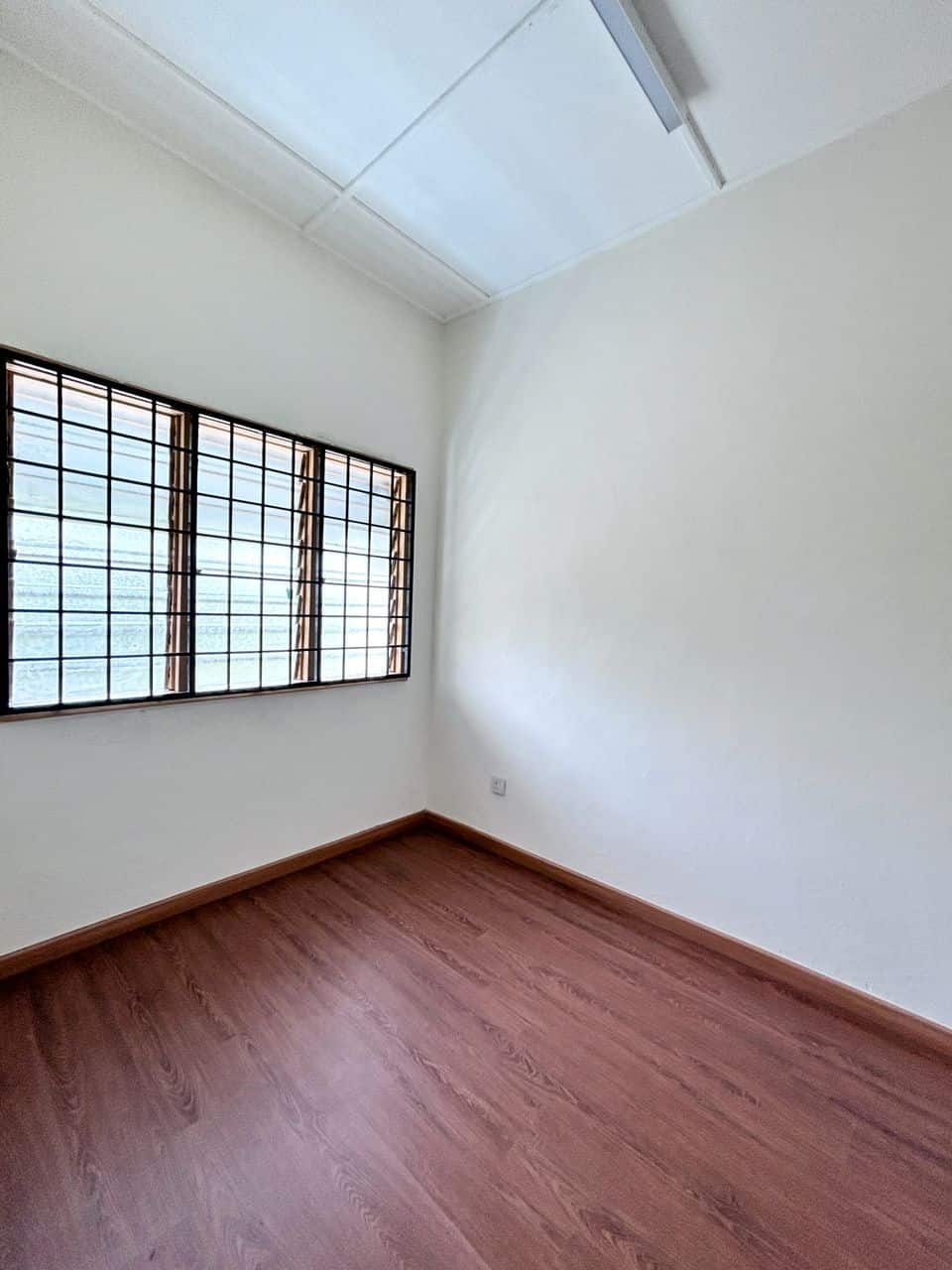 Double Storey Terrace Taman Desa Harmoni 6