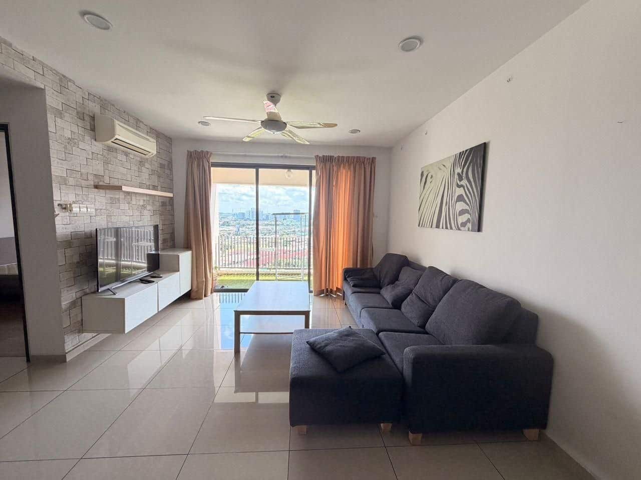 Condo Molek Pine 3