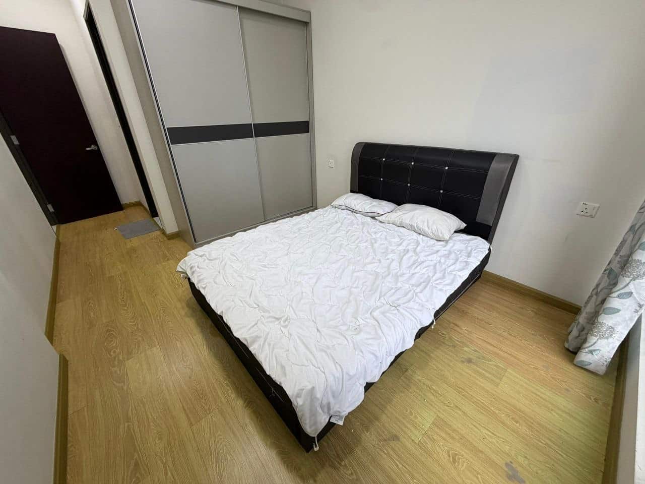 Condominium Country Garden Danga Bay Amberside 6