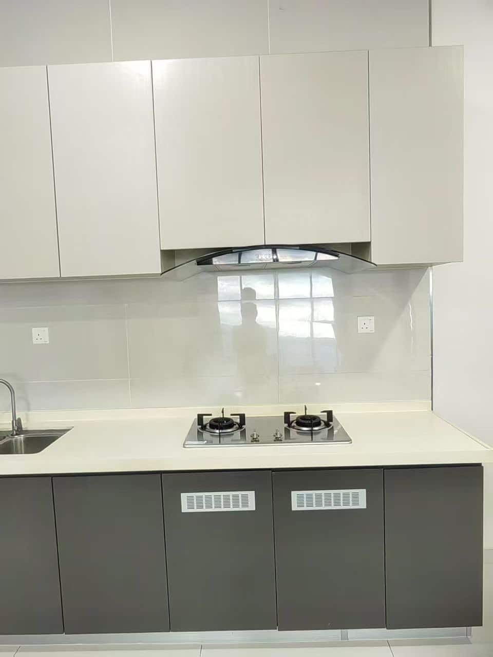 Condo WTL Kings Bay 4