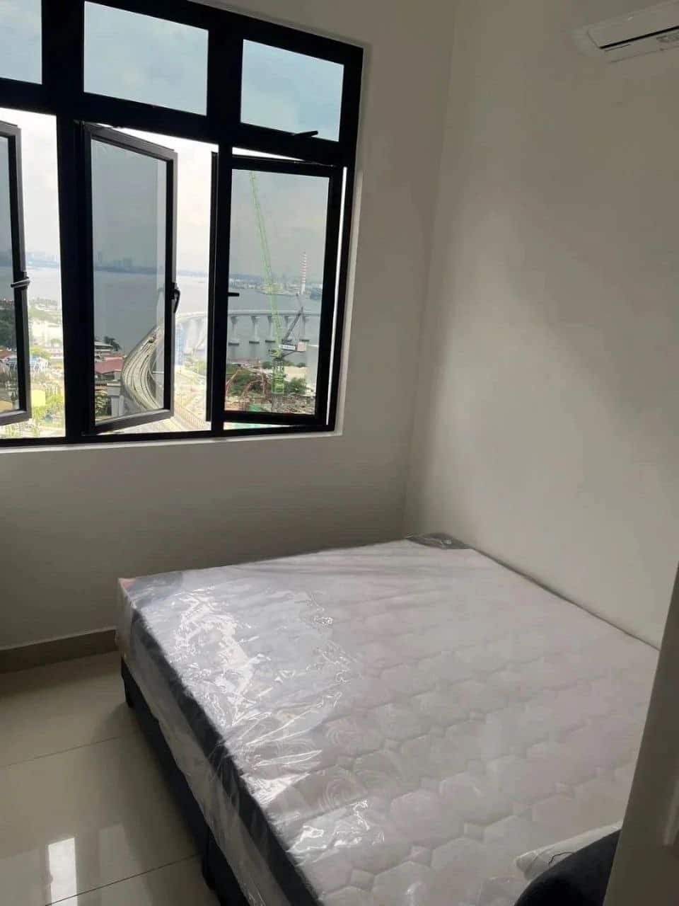 Medium room Meldrum Height Residence 2