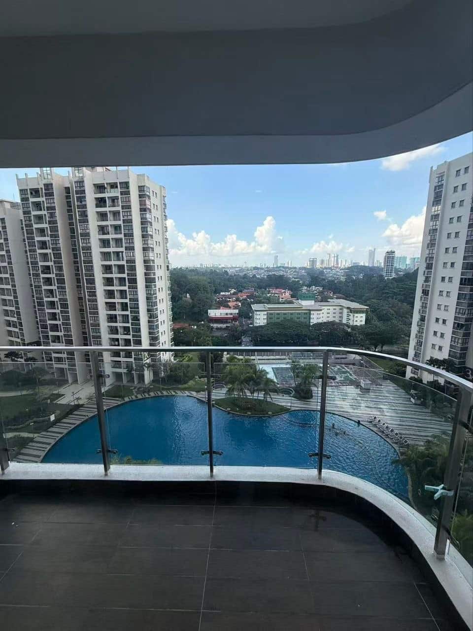 Condominium Bay Point
