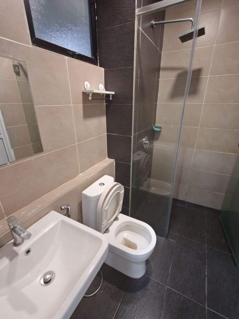 Condo D'Pristine Medini 6