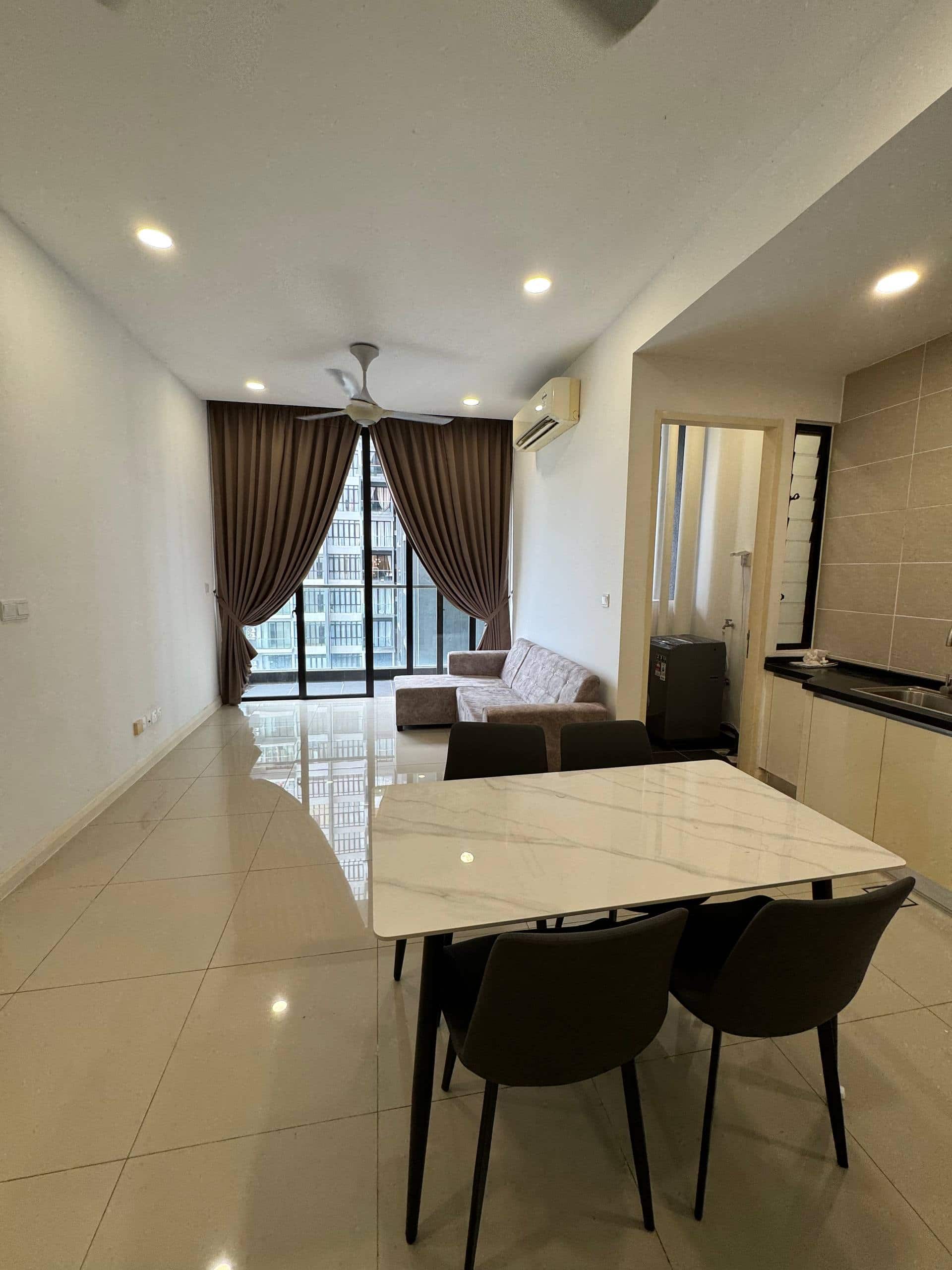 Condo Medini