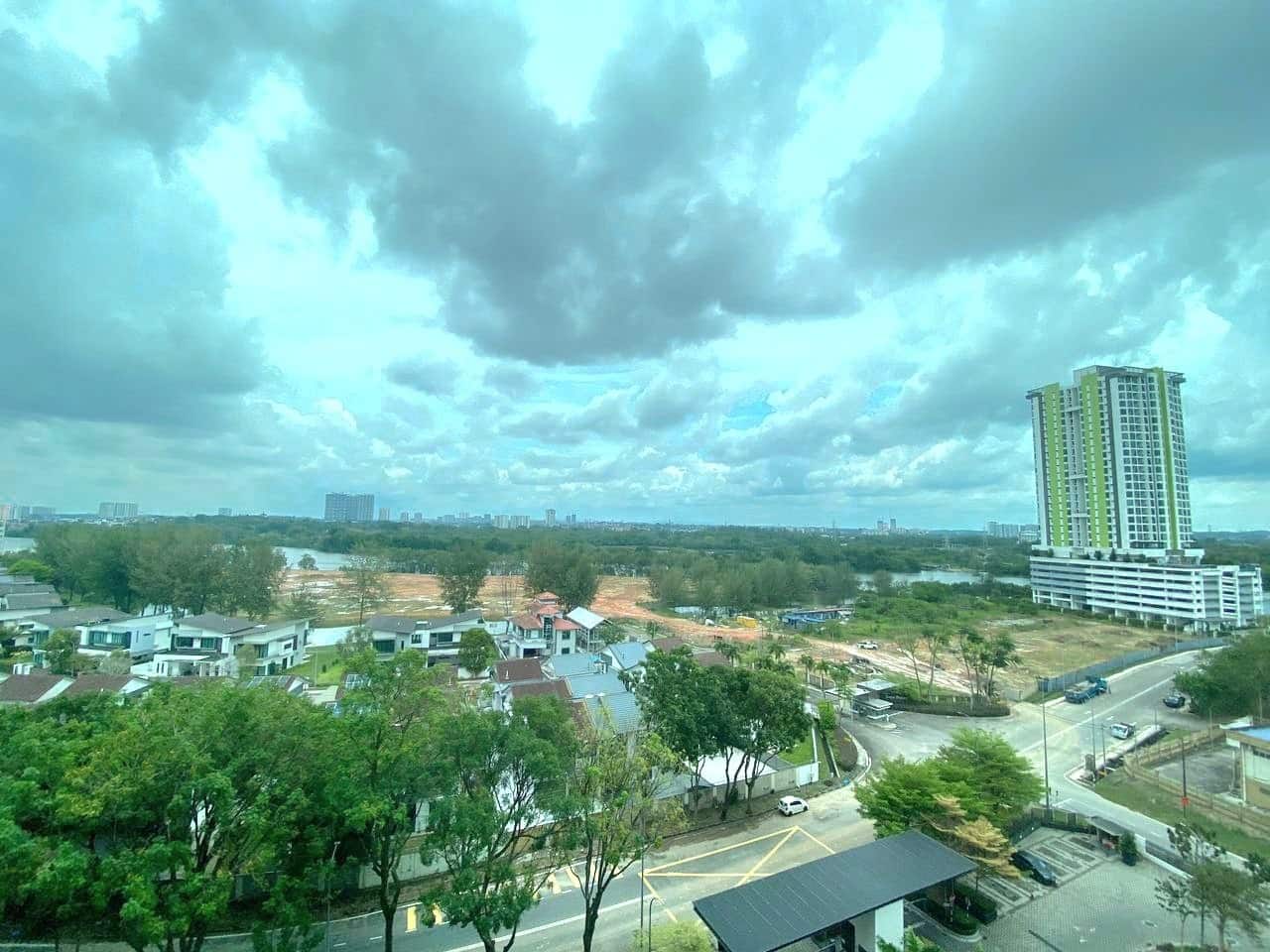 Condo Crescent Bay Suites 9