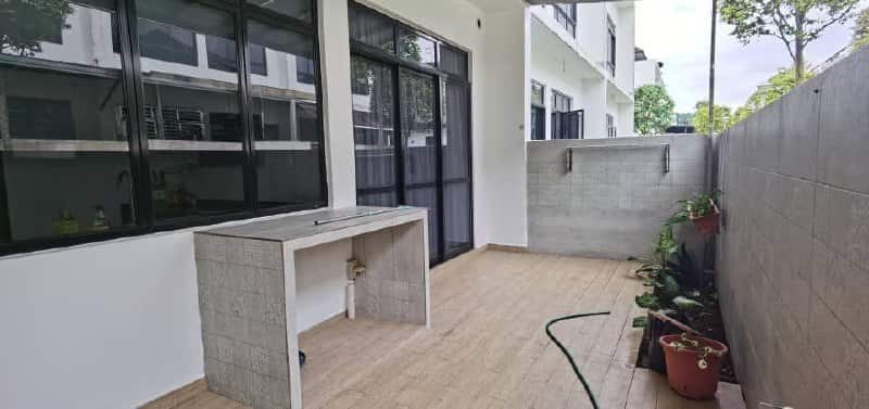 Double Storey Terrace House Eco Summer 7
