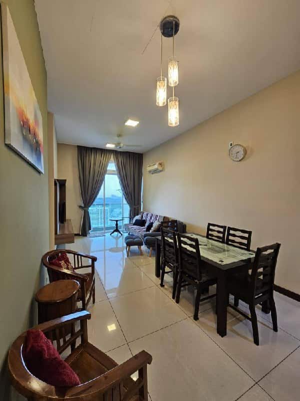 Condo Jb Town