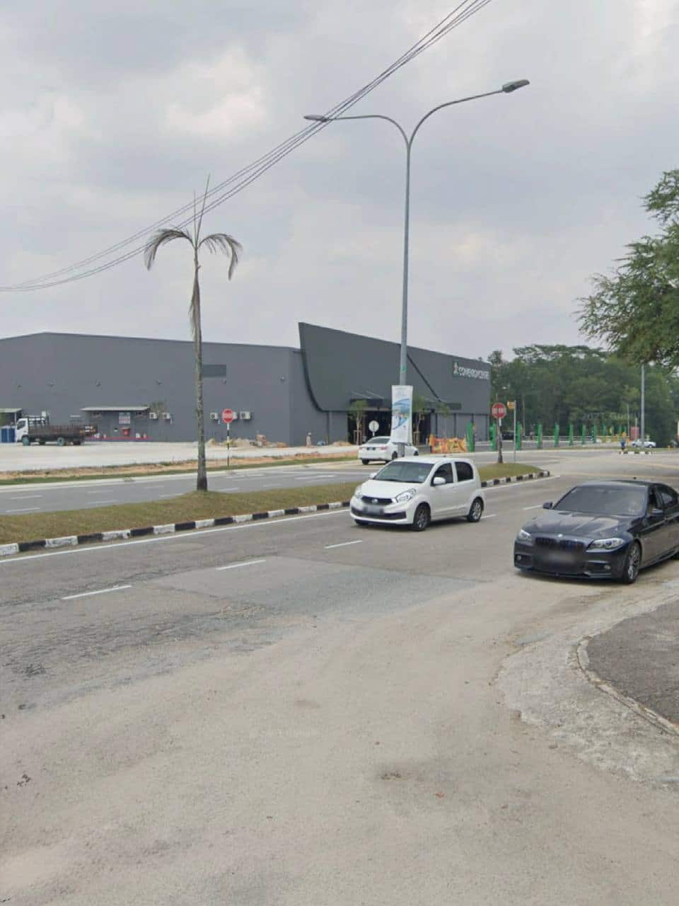 Double Storey Shoplot Taman Daya 5