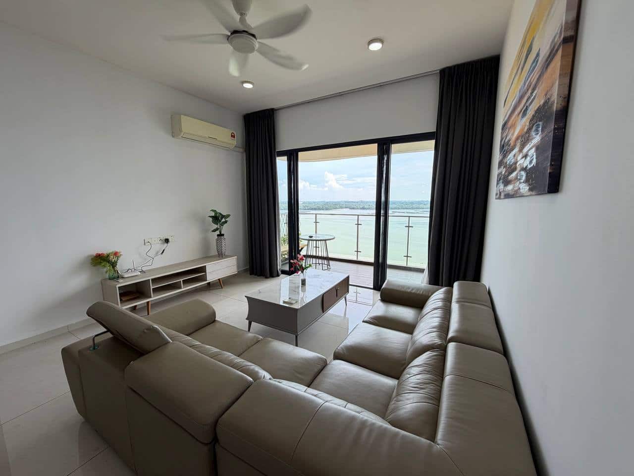 Royal Stand 12B Country Garden Danga Bay
