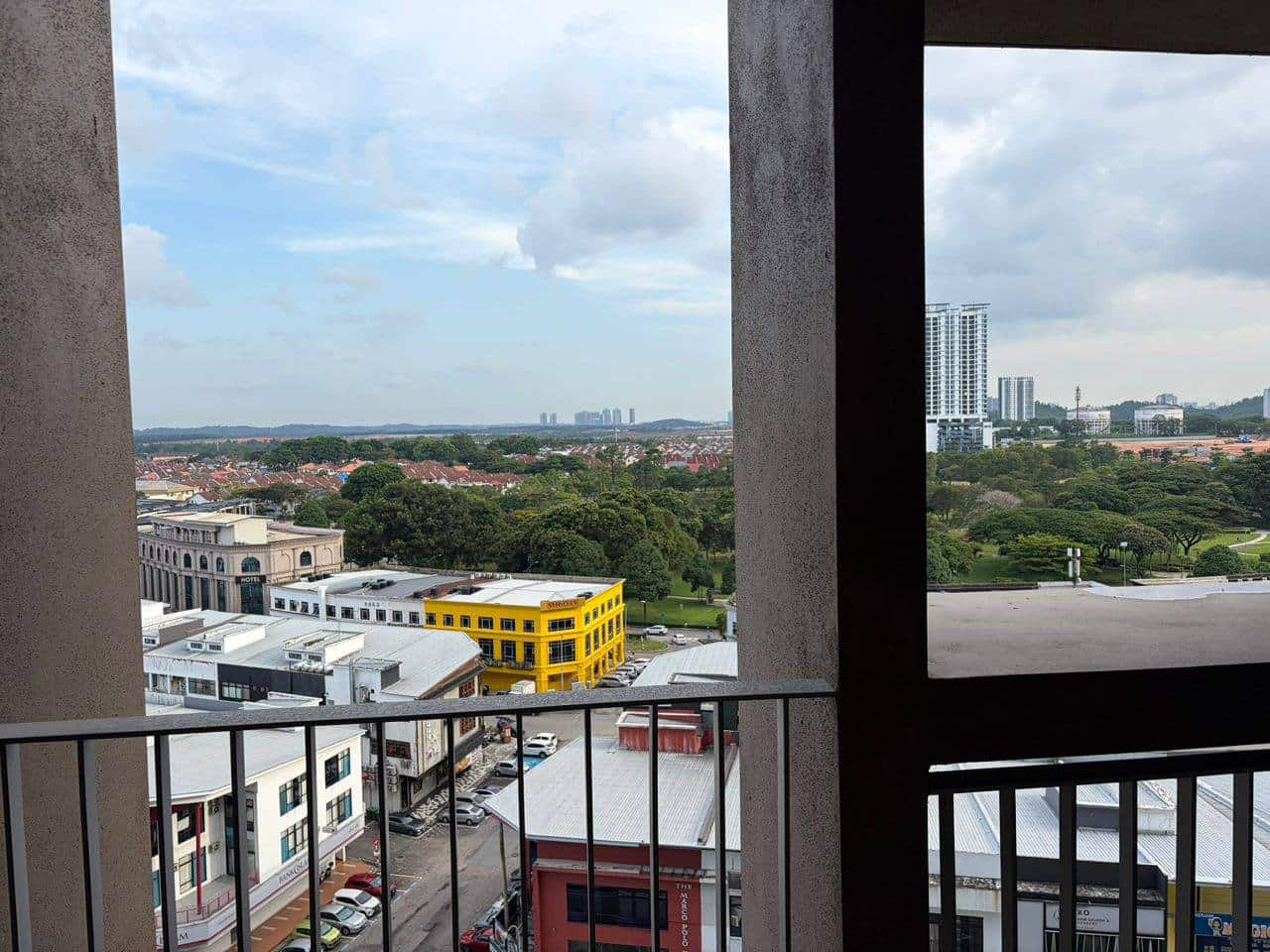 Dual Key Type Studio Sky Trees Bukit Indah