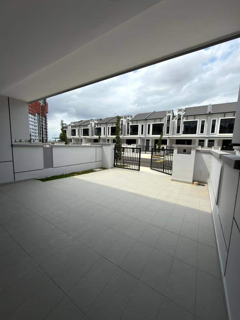 Shoplot Taman Desa Tebrau 4