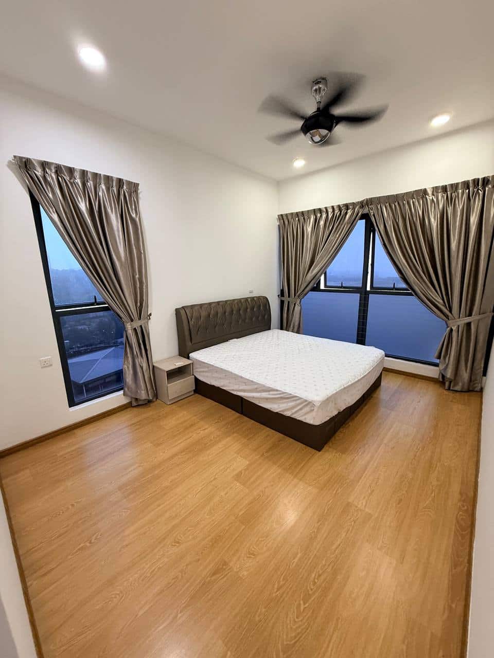 Condo KingsBay 3