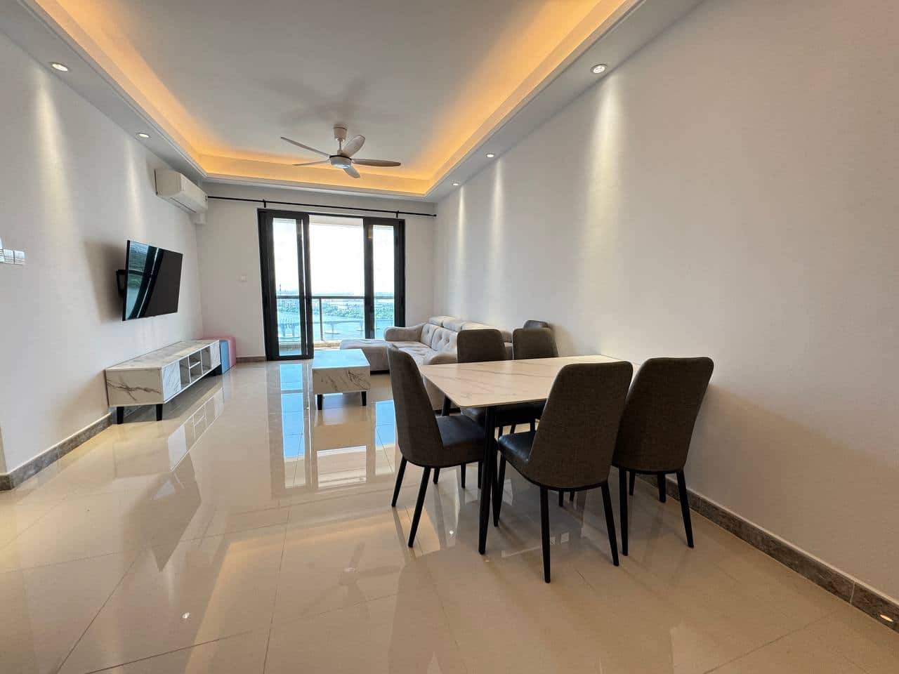 Condo R&F Princess Cove 2