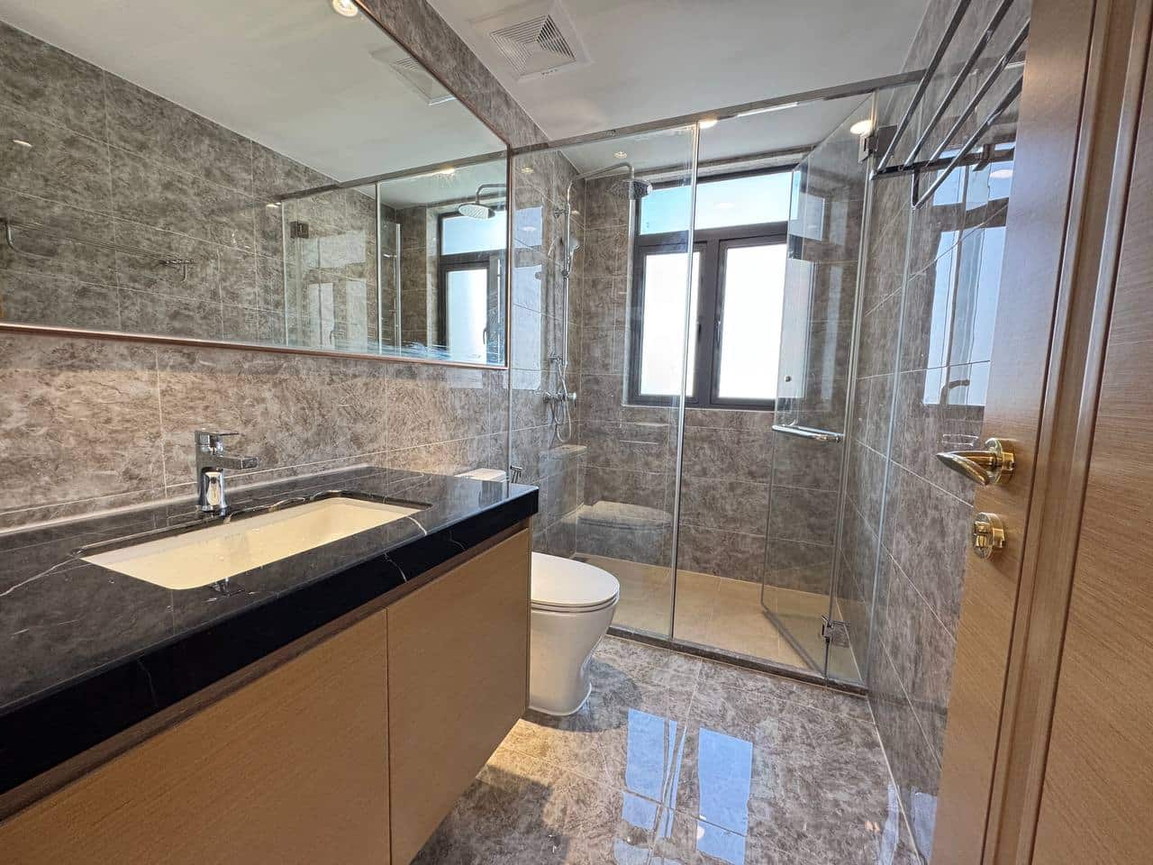 Condo R&F Princess Cove 10