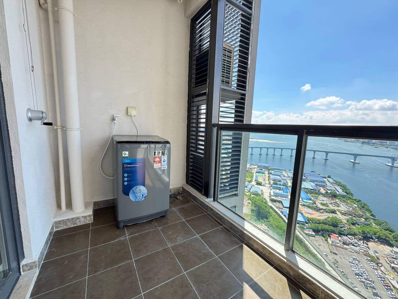 Condo R&F Princess Cove 8