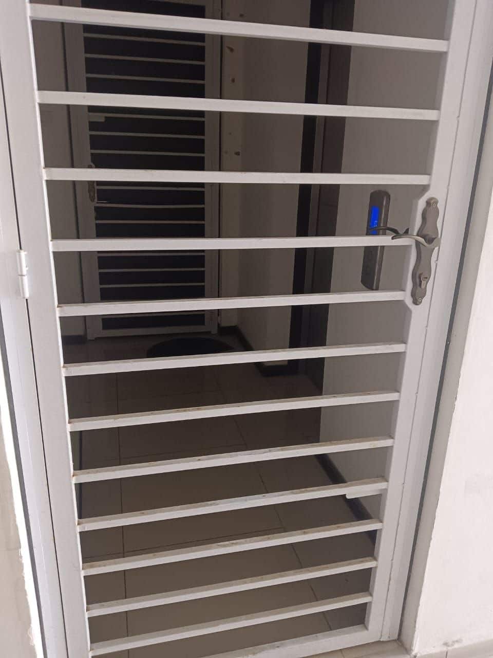 Apartment Megahria 10